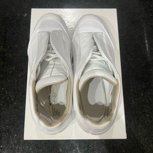 Maison Martin Margiela ‘Future’ Concealed Lace Fastened Trainers - Picture 5 of 10